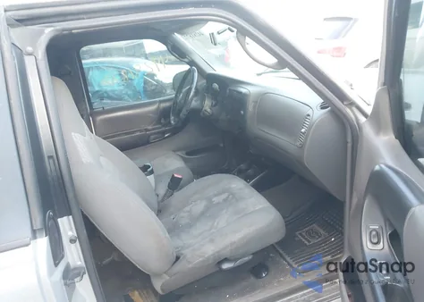 2003 Mazda B4000 Ds z USA, uszkodzony, nr VIN 4F4YR46E93TM16626